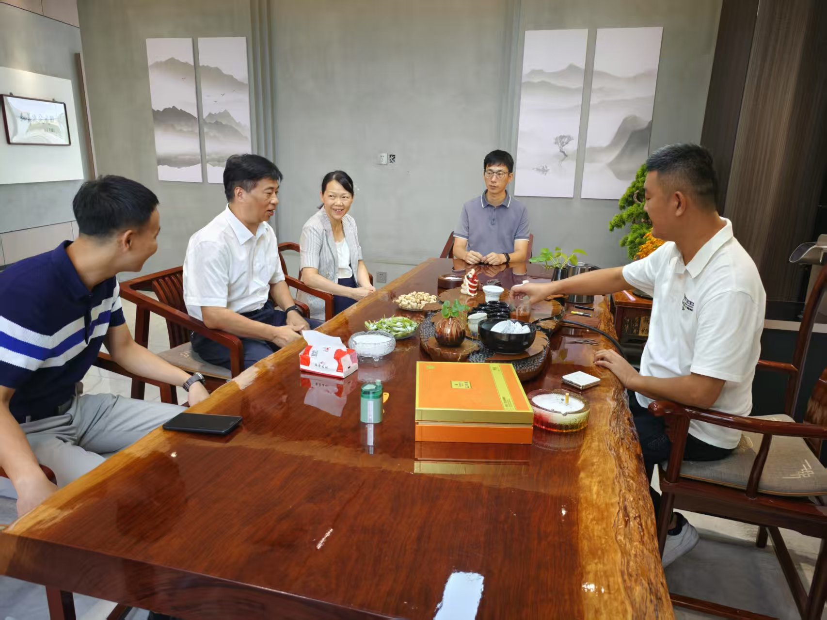 <b>福龙冷冻迎接龙海区领导调研：以政企联动之力，绘品质发展新篇</b>